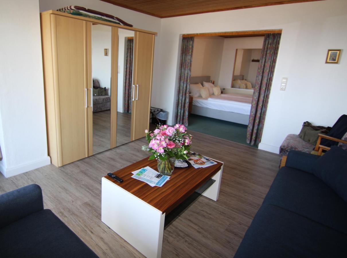 Hotel Zur Schoenen Aussicht Grömitz Εξωτερικό φωτογραφία
