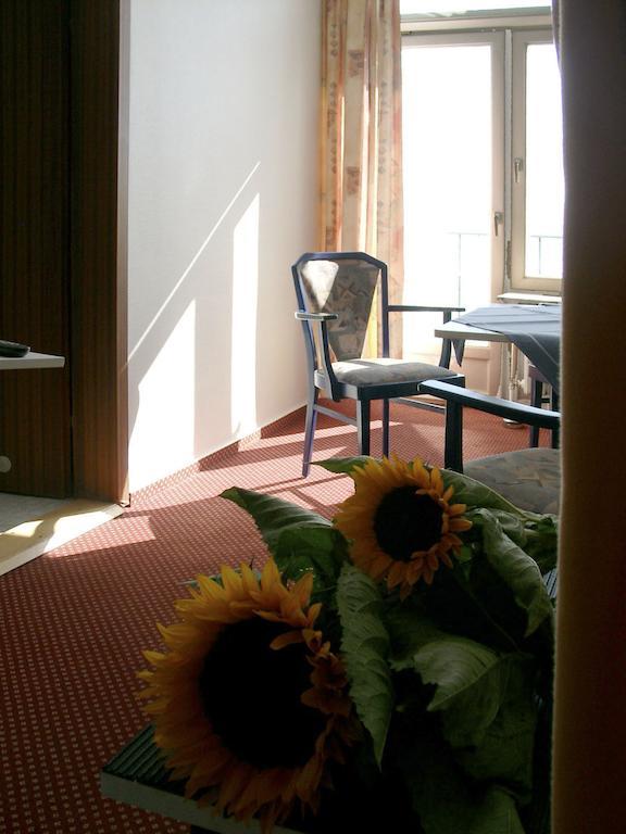 Hotel Zur Schoenen Aussicht Grömitz Δωμάτιο φωτογραφία