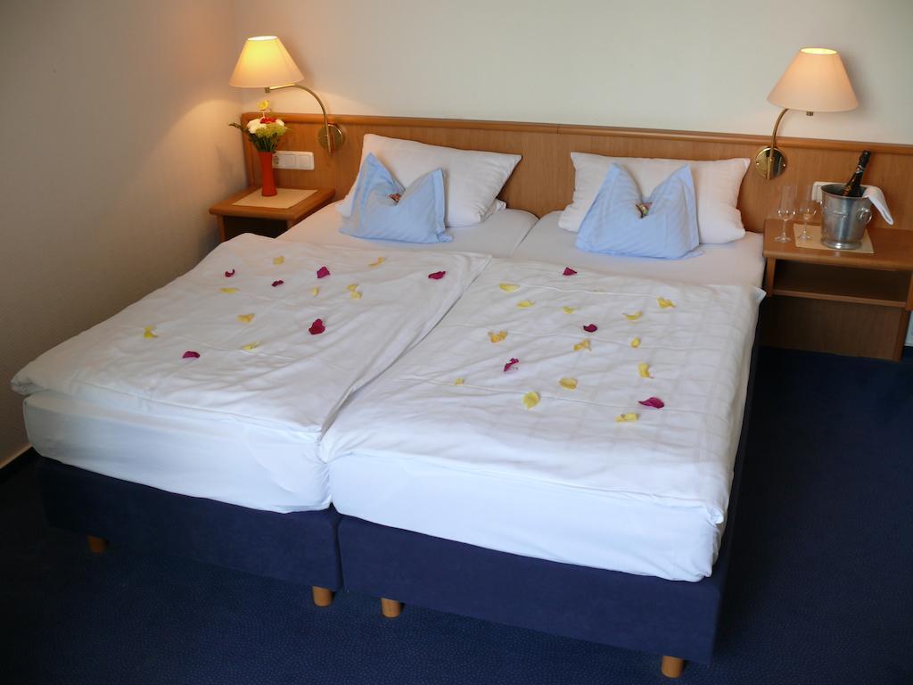 Hotel Zur Schoenen Aussicht Grömitz Δωμάτιο φωτογραφία
