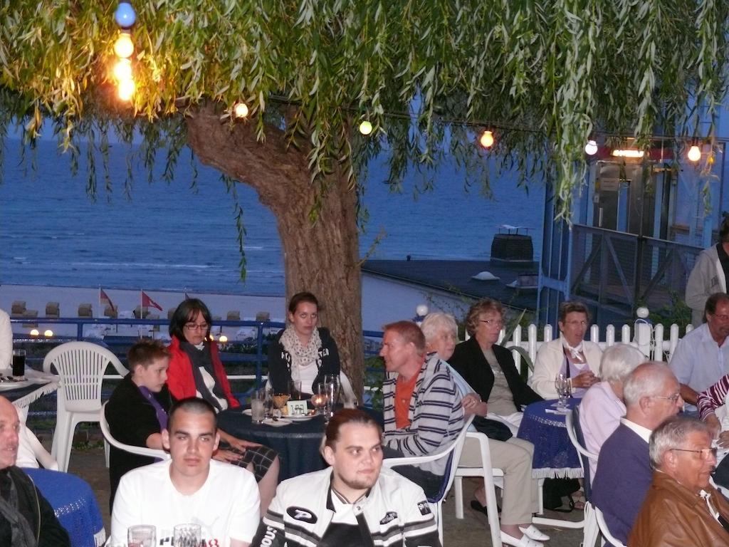 Hotel Zur Schoenen Aussicht Grömitz Εξωτερικό φωτογραφία